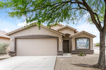 10548 S SEAN DR VAIL, AZ 85641